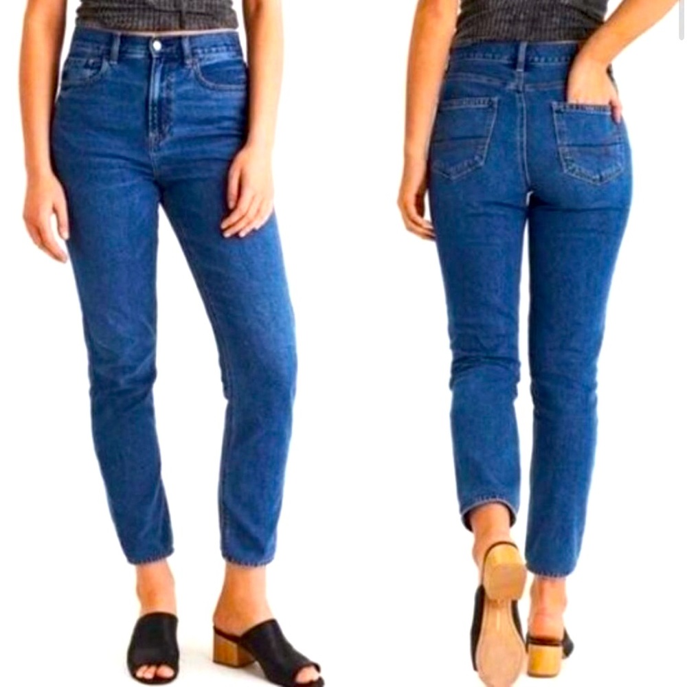 American Eagle Mom Jeans, Medium Wash, Size 4